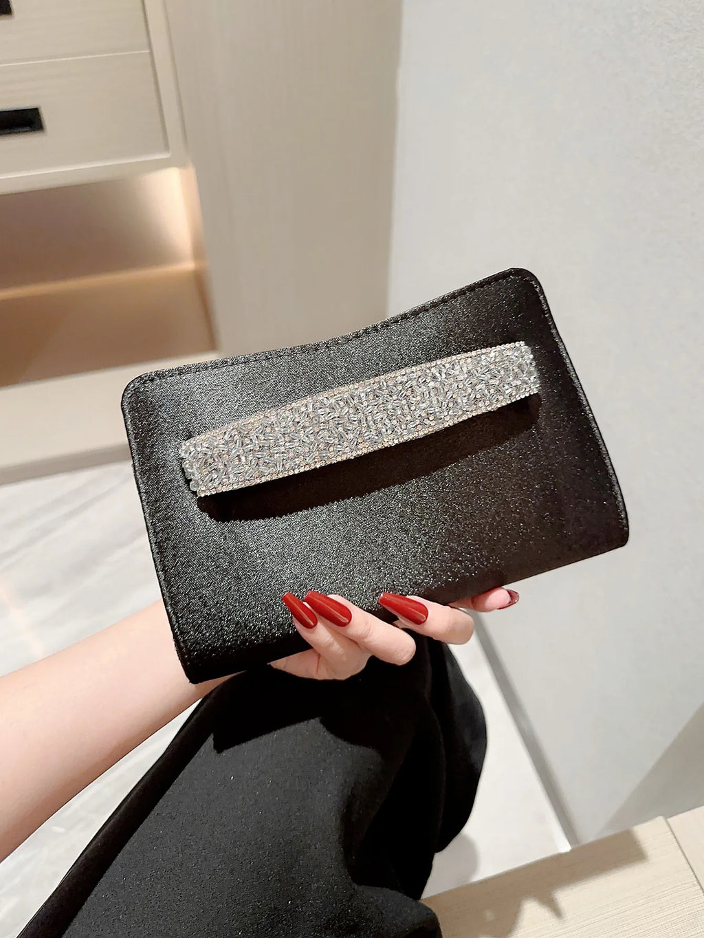 L&J Luxury Women's Fashion Satin Clutch Bag